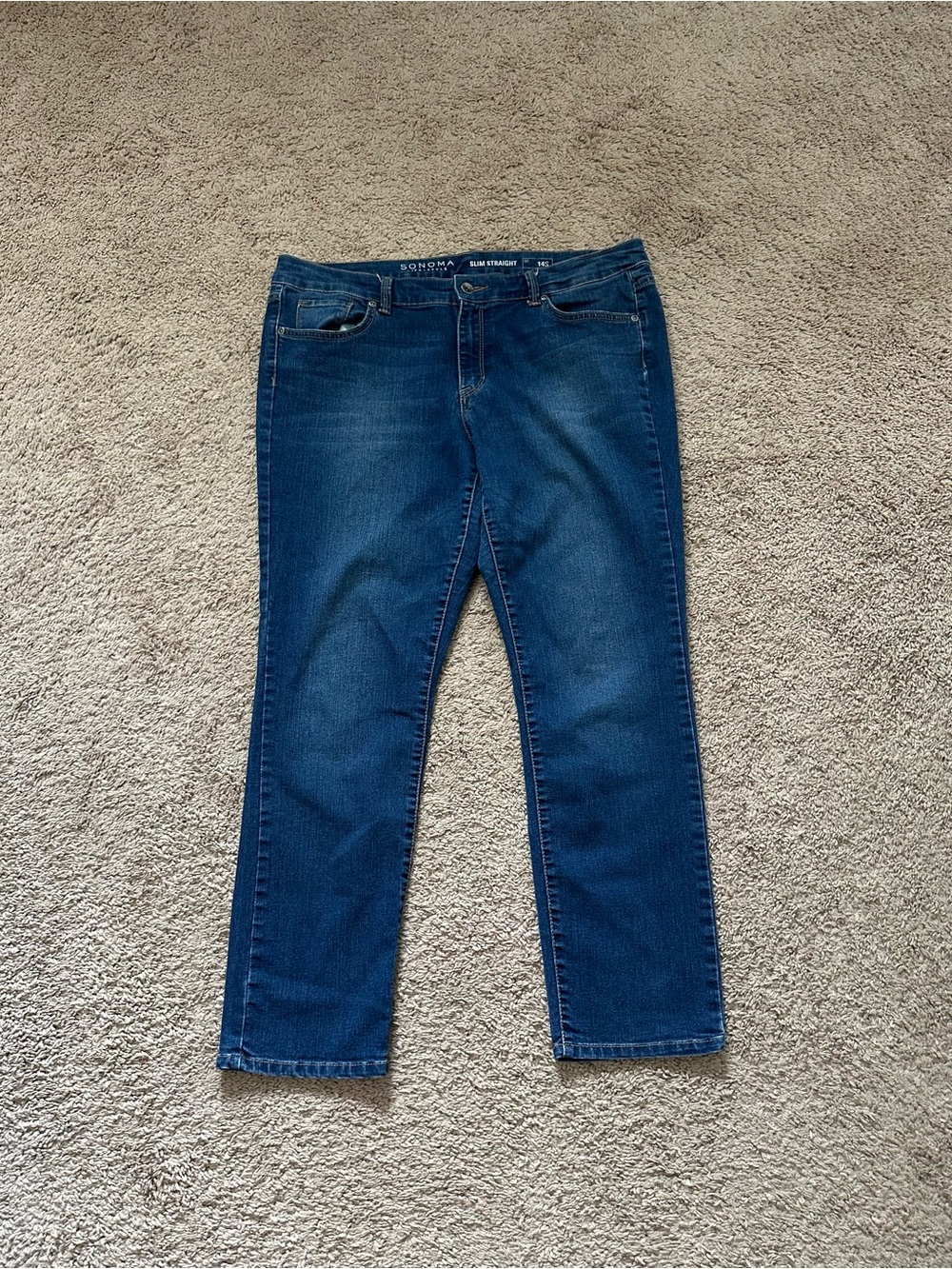 Womenโs Sonoma Slim Straight Blue Jeans Size 14